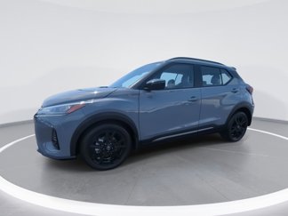 Used 2024 Nissan Kicks SR w/ SR Premium Package image 1