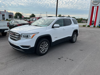 Used 2018 GMC Acadia SLE image 1
