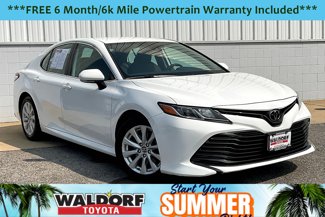 Used 2019 Toyota Camry LE image 1