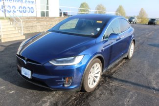 Used 2017 Tesla Model X 75D image 1