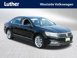 Used 2016 Volkswagen Passat 1.8T SEL Premium image 1