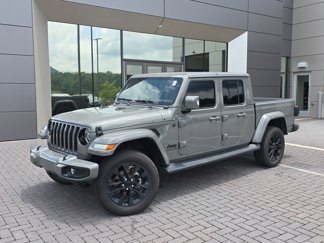 Used 2022 Jeep Gladiator Overland image 1