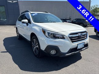 Used 2018 Subaru Outback 3.6R Limited image 1