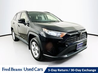 Used 2019 Toyota RAV4 XLE image 1