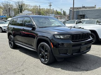 Used 2022 Jeep Grand Cherokee L Laredo image 1