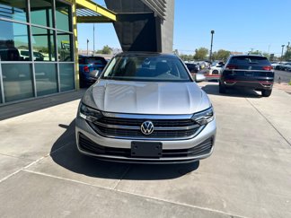 Used 2023 Volkswagen Jetta SE image 1