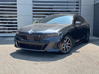 Used 2024 BMW i5 eDrive40i w/ M Sport Package image 1