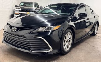 Used 2021 Toyota Camry LE image 1