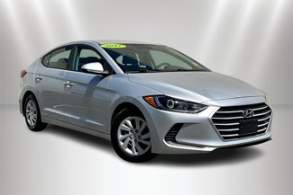 Used 2017 Hyundai Elantra SE image 1