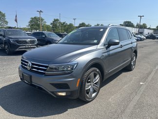 Used 2018 Volkswagen Tiguan SEL Premium image 1