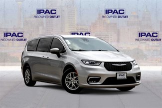 Used 2023 Chrysler Pacifica Touring-L image 1