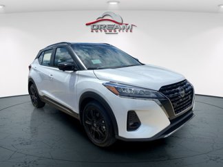 New 2024 Nissan Kicks SR image 1