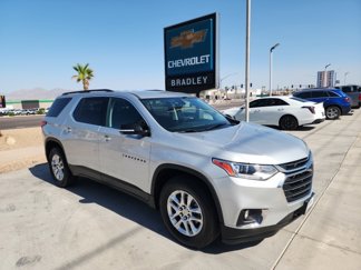 Used 2020 Chevrolet Traverse LT image 1