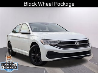Certified 2023 Volkswagen Jetta SE image 1