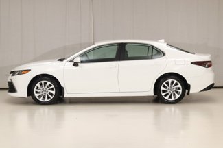 Used 2023 Toyota Camry LE image 1