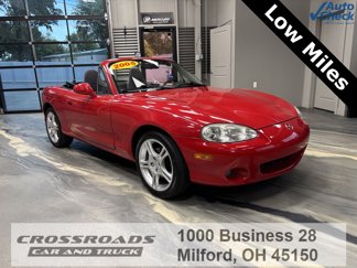 Used 2005 MAZDA MX-5 Miata w/ Convenience Pkg image 1