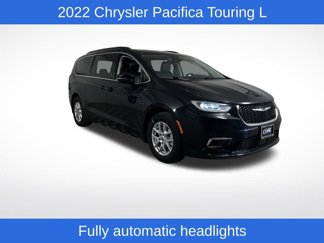 Used 2022 Chrysler Pacifica Touring-L image 1
