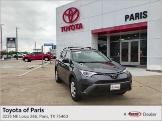 Used 2017 Toyota RAV4 LE image 1