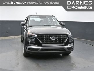 New 2025 Hyundai Venue SE image 1