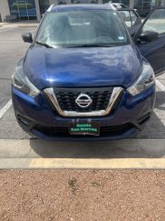 Used 2018 Nissan Kicks SR image 1