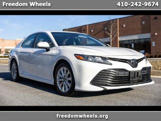Used 2018 Toyota Camry LE image 1