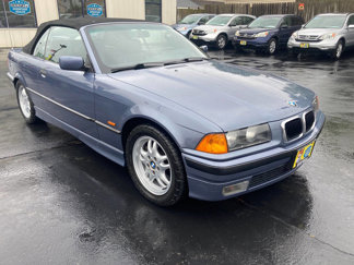 Used 1999 BMW 323i Convertible image 1