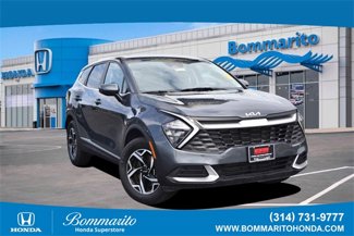 Used 2023 Kia Sportage LX image 1