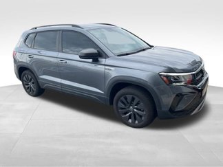 Used 2023 Volkswagen Taos S image 1