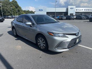 Used 2022 Toyota Camry LE image 1