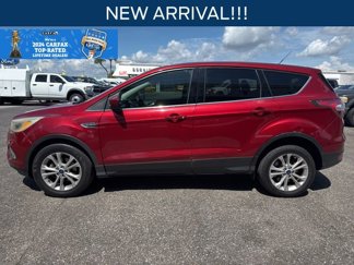 Used 2017 Ford Escape SE image 1