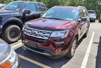 Used 2018 Ford Explorer XLT image 1