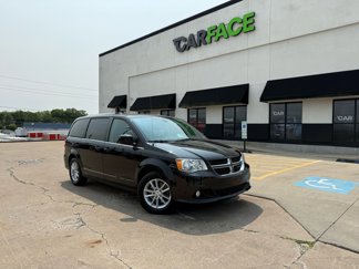 Used 2019 Dodge Grand Caravan SXT image 1
