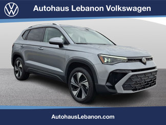 New 2025 Volkswagen Taos SE image 1