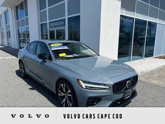 Used 2024 Volvo S60 B5 Core image 1