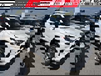 Used 2022 Toyota RAV4 LE image 1