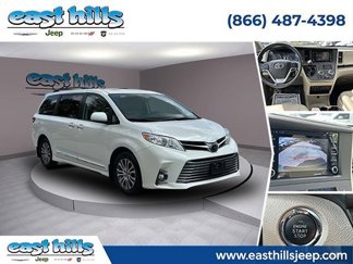 Used 2020 Toyota Sienna XLE image 1