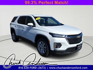 Used 2023 Chevrolet Traverse LS image 1