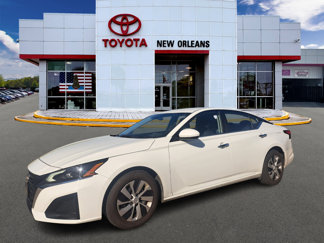 Used 2023 Nissan Altima 2.5 S image 1