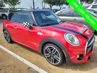 Used 2015 MINI Cooper S image 1