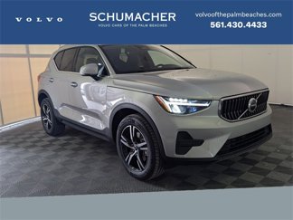 New 2025 Volvo XC40 B5 Core image 1