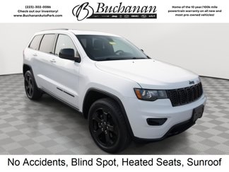 Used 2019 Jeep Grand Cherokee Laredo image 1