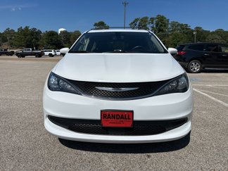 Used 2021 Chrysler Voyager Lxi video 2