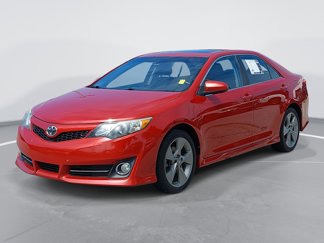 Used 2014 Toyota Camry L image 1
