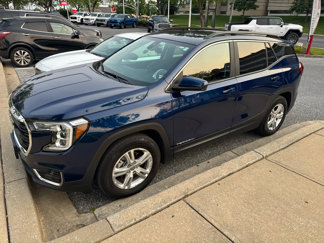 Certified 2022 GMC Terrain SLE w/ Driver Convenience Package image 1