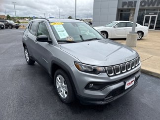 Used 2022 Jeep Compass Latitude w/ Convenience Group image 1