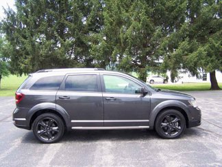 Used 2020 Dodge Journey Crossroad image 1