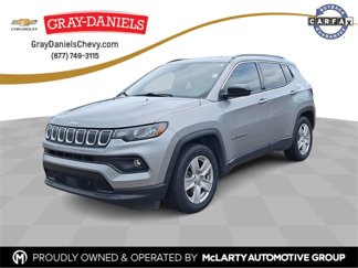 Used 2022 Jeep Compass Latitude image 1