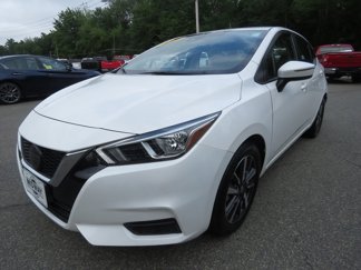 Used 2021 Nissan Versa SV image 1