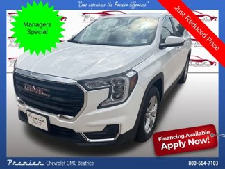 Used 2023 GMC Terrain SLE image 1