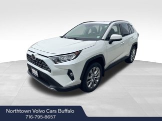 Used 2020 Toyota RAV4 Limited image 1